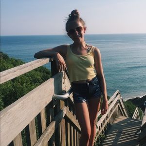 Meet your Posher, Hannah